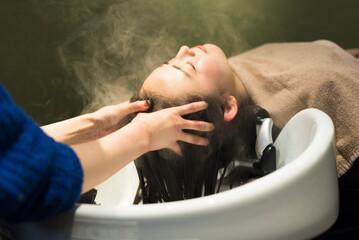 20代、30代から始める新習慣!美容室でのヘッドスパのススメ。